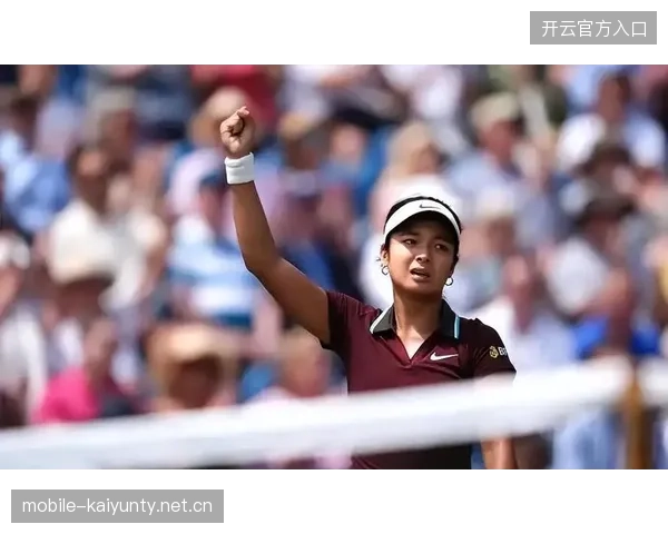 网坛天才少女连续夺冠
